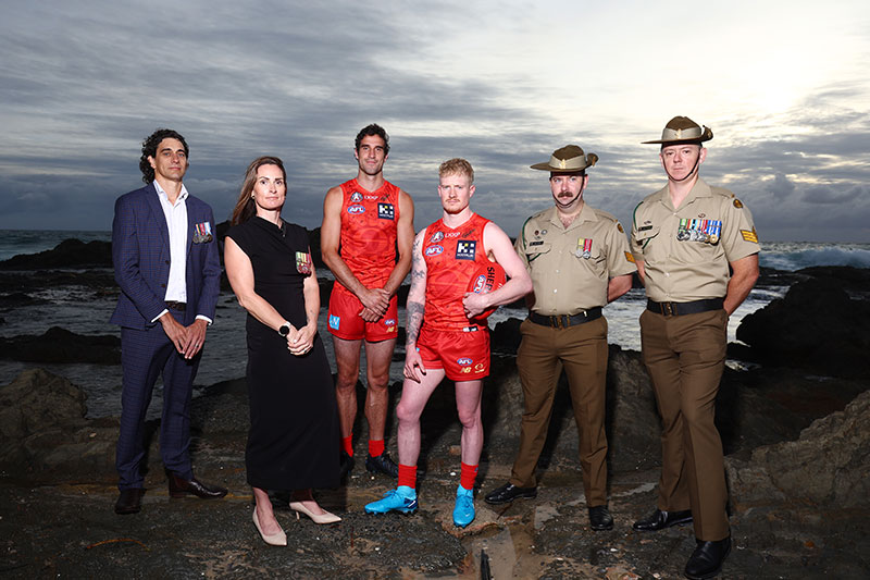 Veterans and Currumbin/Palm Beach RSL Sub Branch members Lauren Darcy and Ben Darcy, SUNS forward Ben King and defender John Noble, Sergeant Matthew Carlson and Sergeant Craig Whitehead. Image: Chris Hyde 
